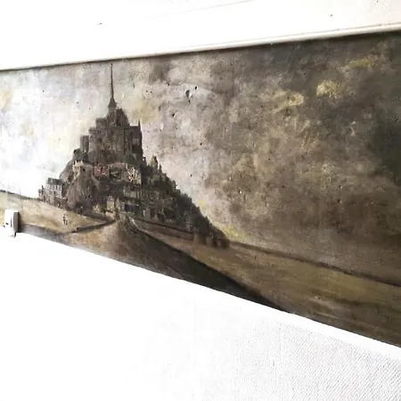 2 A 4 Personnes Proche De La アパート *