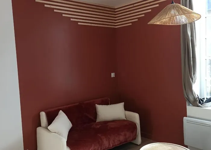 2 A 4 Personnes Proche De La